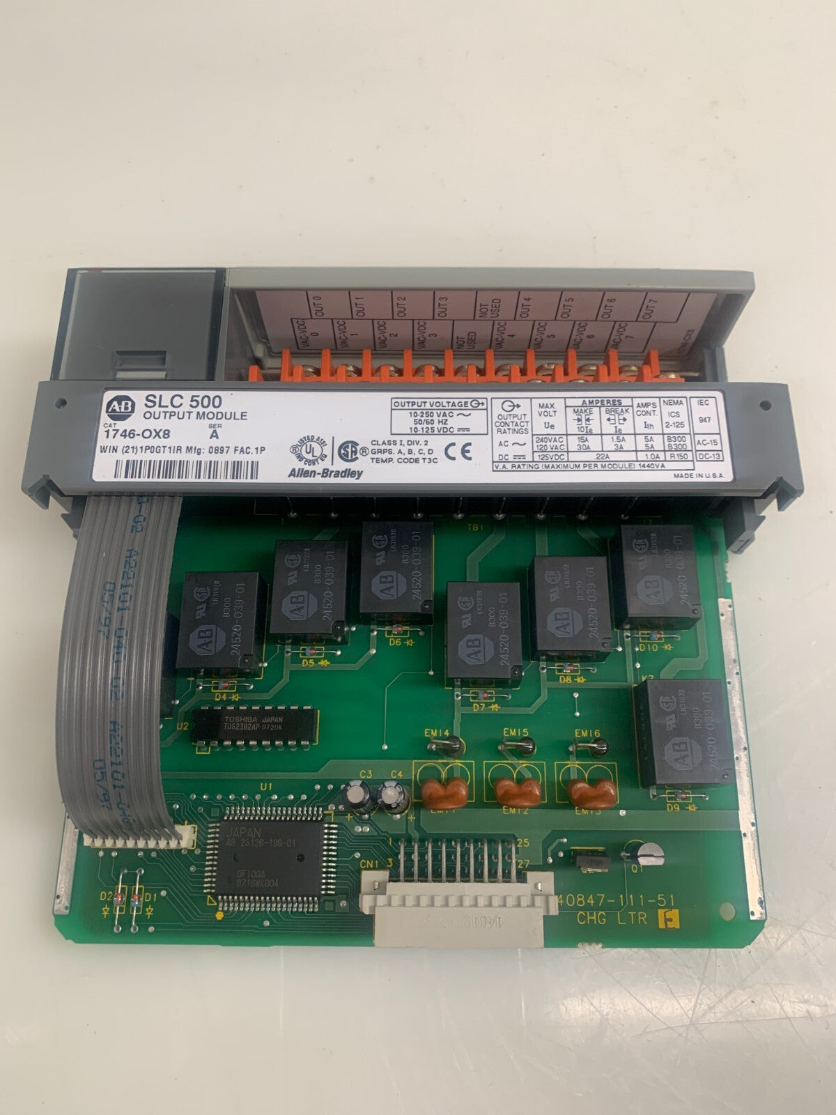 ALLEN BRADLEY  SLC 500  Output Module   1746-0X8