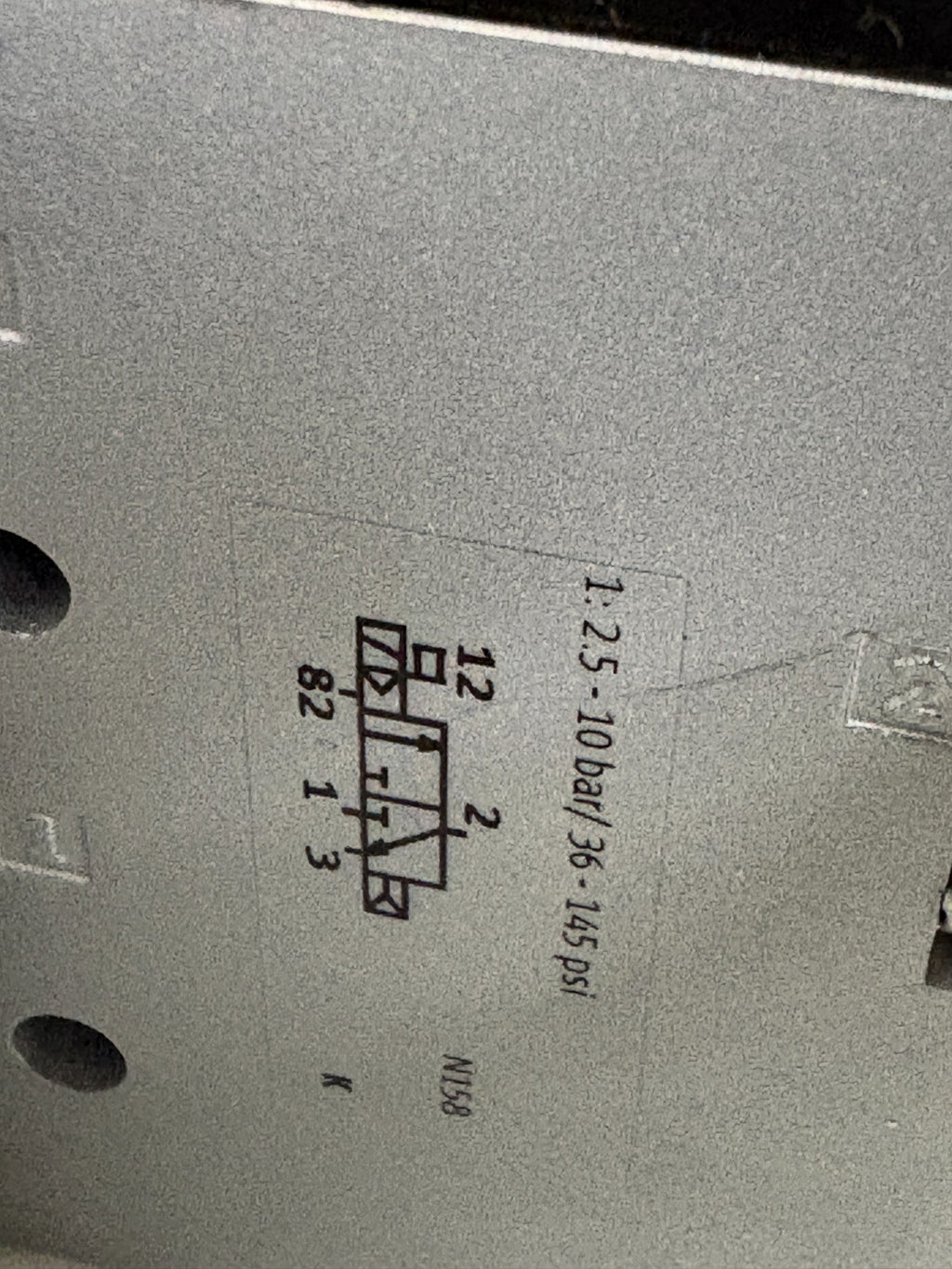 FESTO MANIFOLD BLOCK 8026401 VABM-B10-30E-G34-8-P3 W/8XSOLENOID 8030811