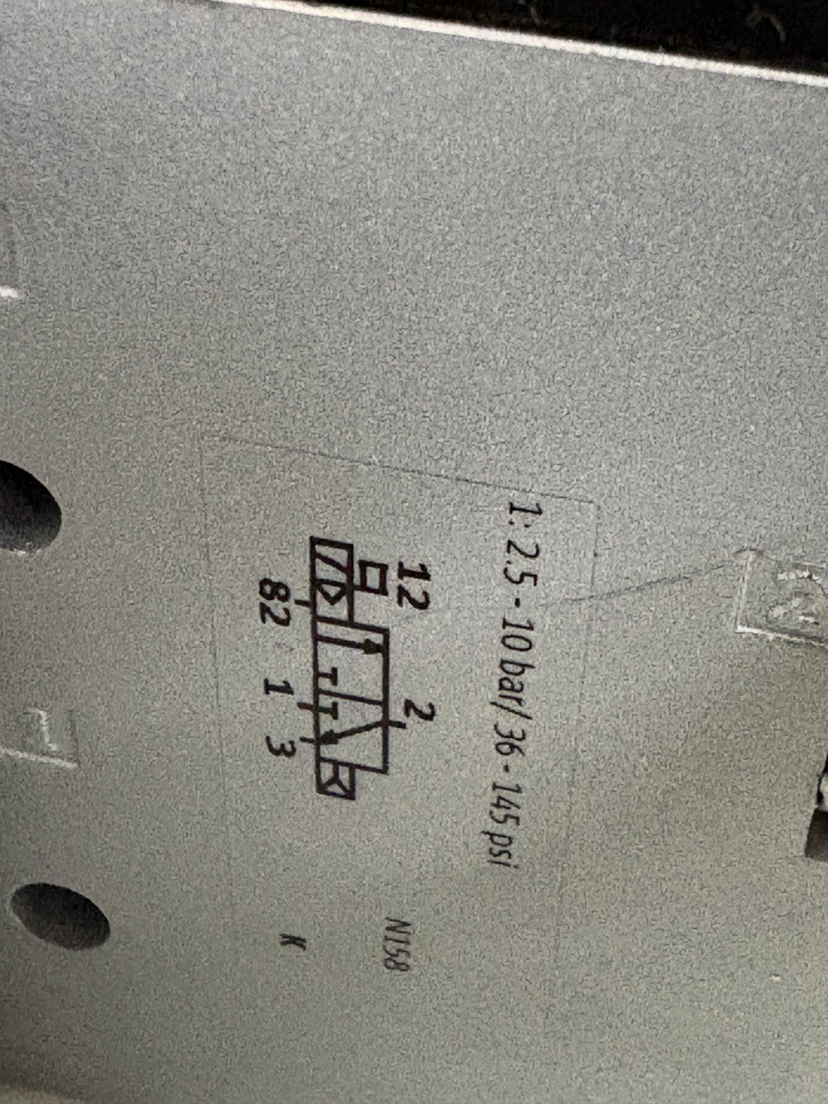 FESTO MANIFOLD BLOCK 8026401 VABM-B10-30E-G34-8-P3 W/8XSOLENOID 8030811
