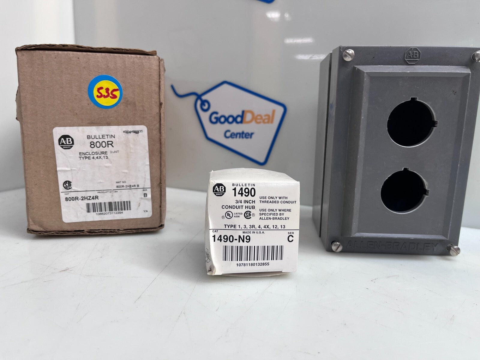Allen-Bradley 800R 800R-2HZ4R with Allen-Bradley 1490-N9 SERIES A 3/4 IN C