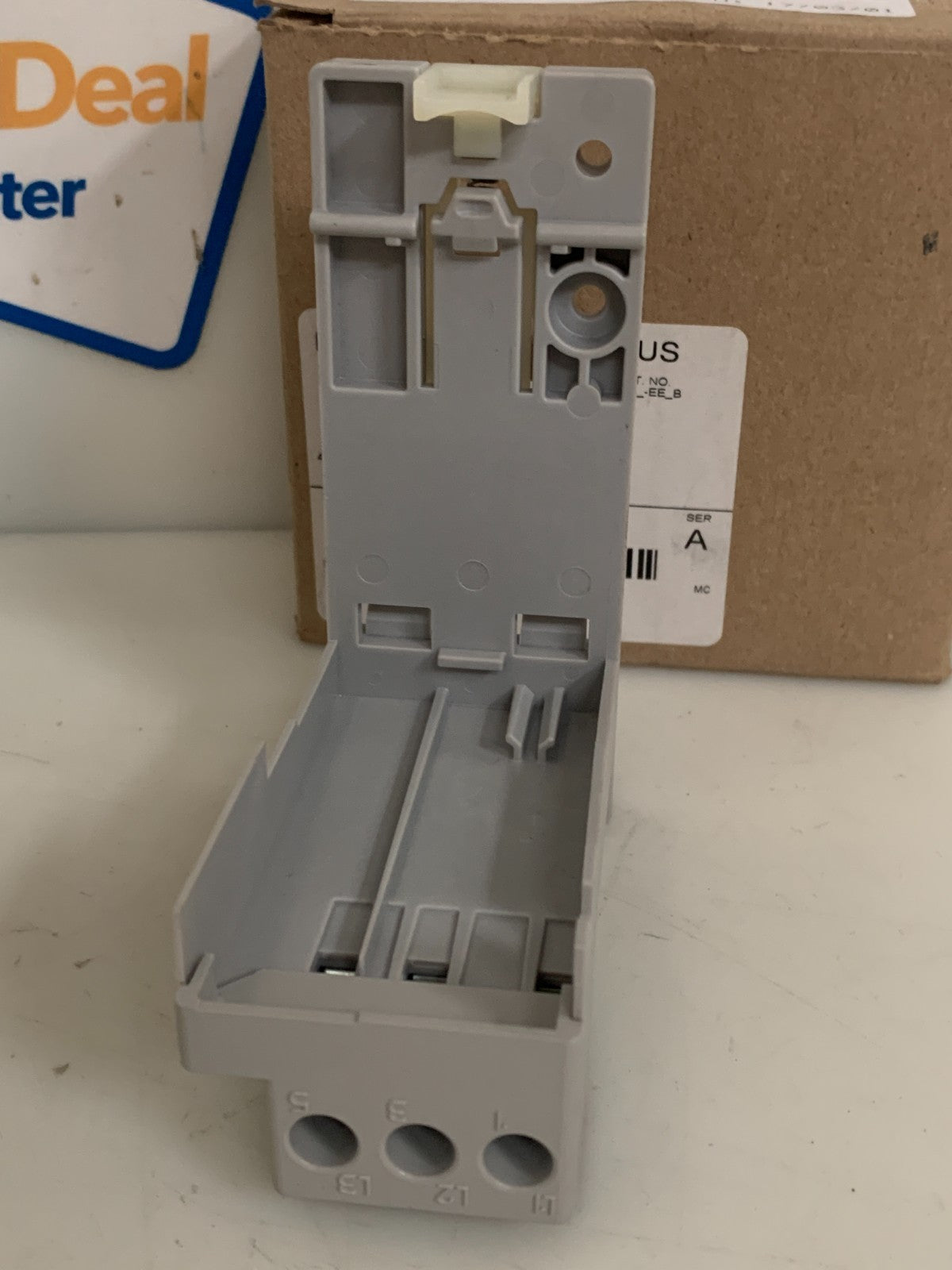 LOT OF 2 ALLEN BRADLEY DIN RAIL PANEL ADAPTOR 193-EPB SER A