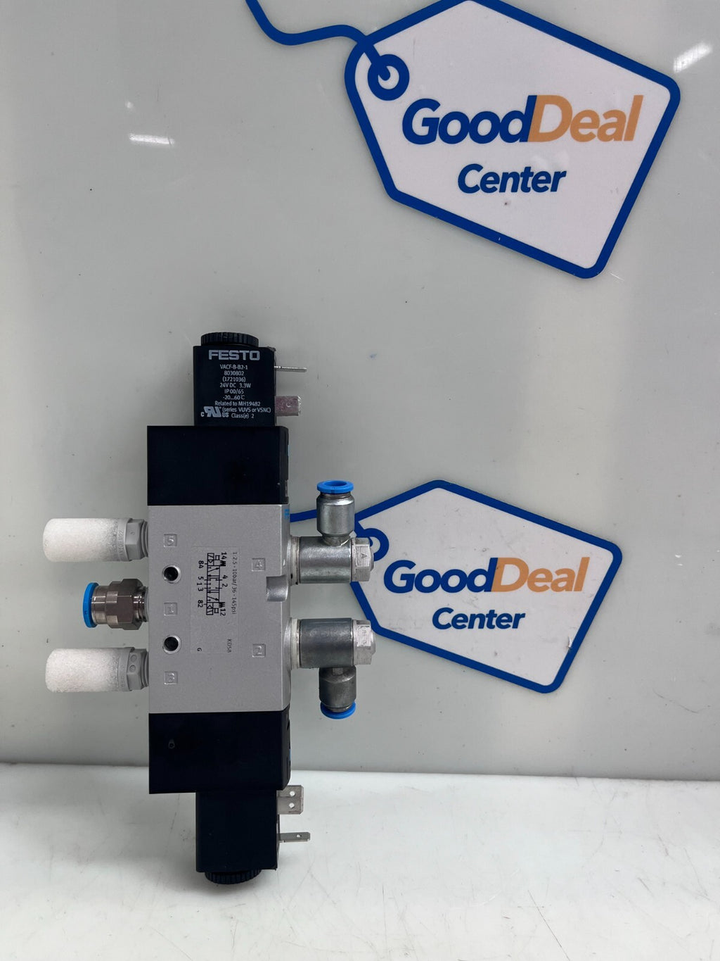 FESTO VUVS-L25-P53C-MD-G14-F8 575523 Solenoid Valve  w/2x VACF-B2-1