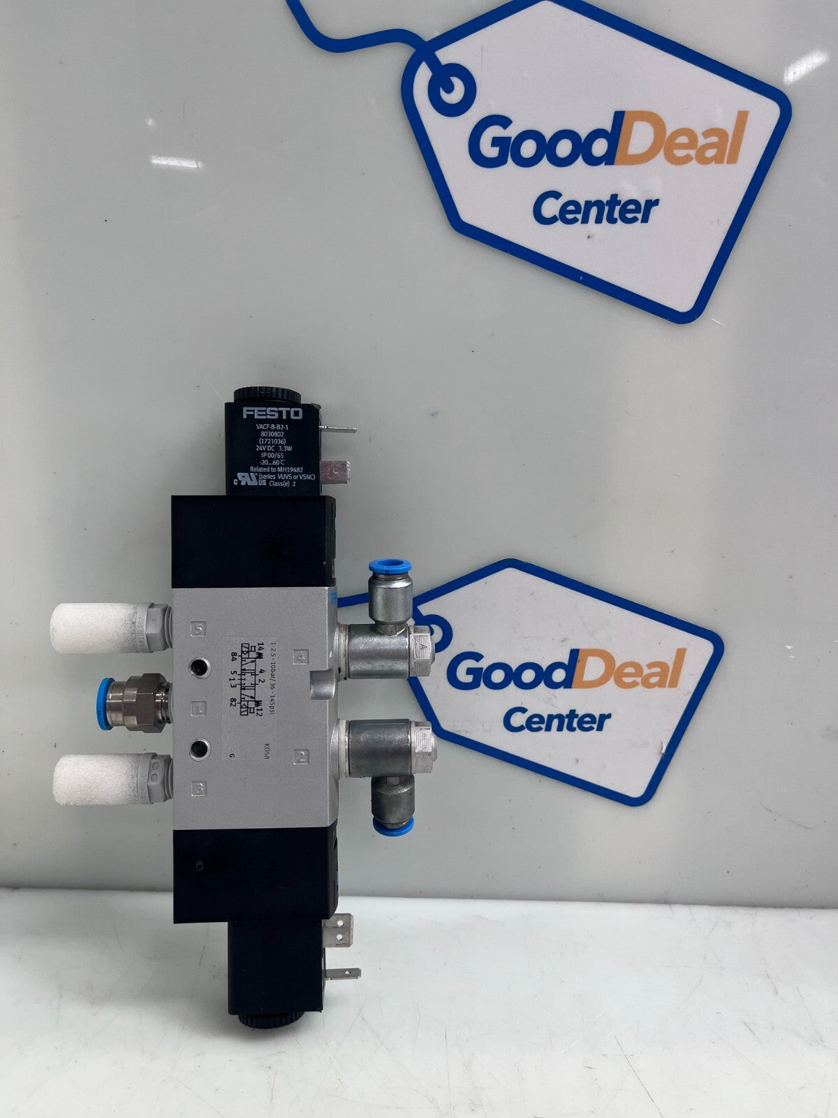 FESTO VUVS-L25-P53C-MD-G14-F8 575523 Solenoid Valve  w/2x VACF-B2-1