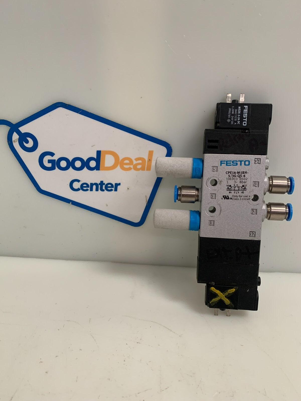 FESTO SOLENOID VALVE 196903 CPE14-M1BH-5/3G-QS-6 W/2XMSZE-3-24DC0