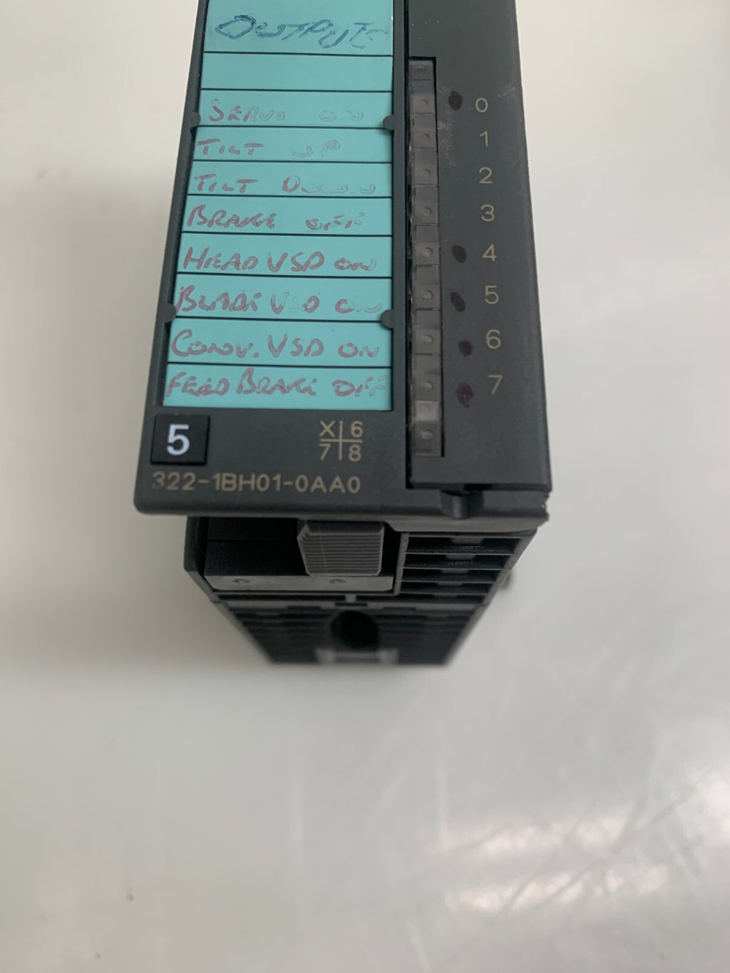 SIEMENS / Simatic S7   I/O Module  6ES7 322-1BH01-0AA0