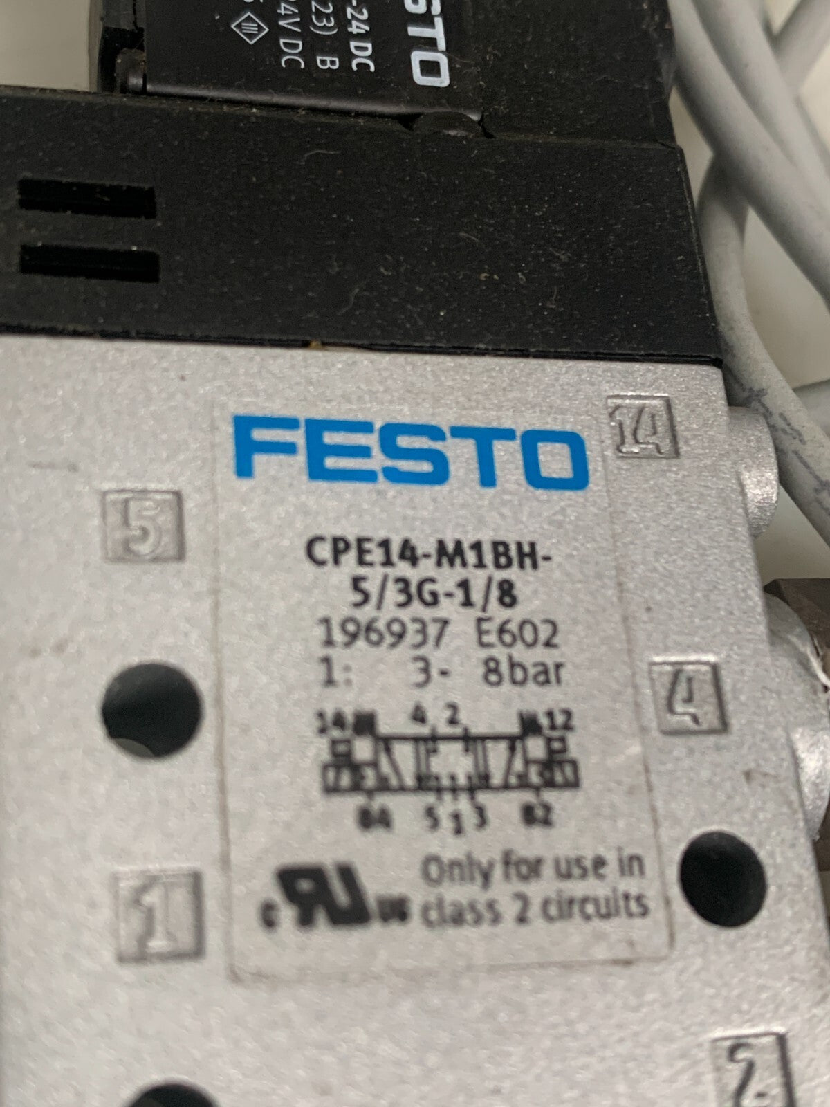 FESTO SOLENOID VALVE 196937 CPE14-M1BH 5/3G-1/8  W/2 SOLENOID 662 5232