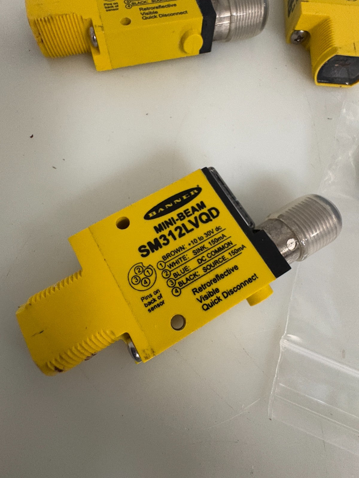LOT OF 3 BANNER MINI BEAM SM312LVQD