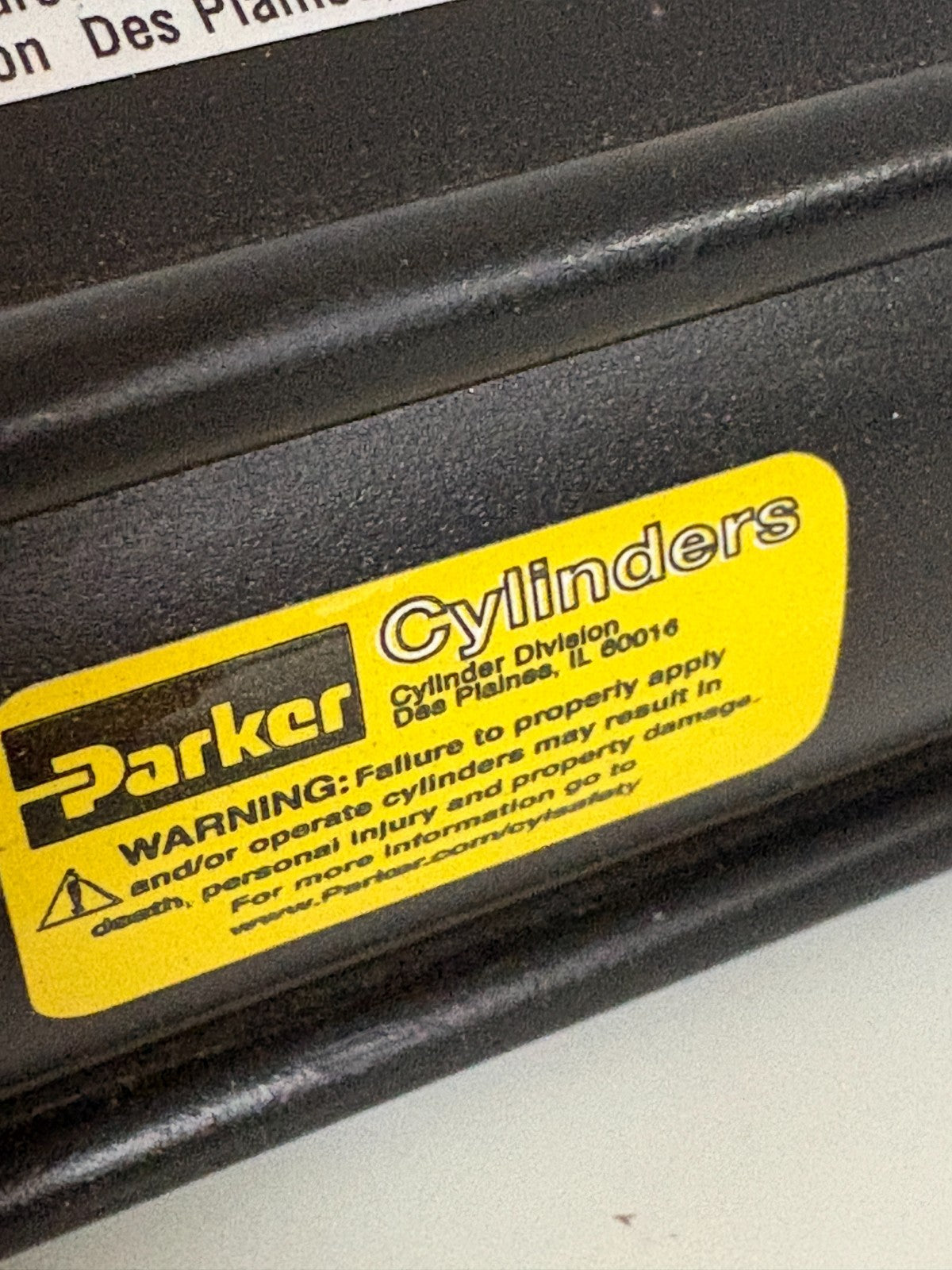 PARKER 250 PSI PNEUMATIC CYLINDER 02.00 F2AU13 8.0003