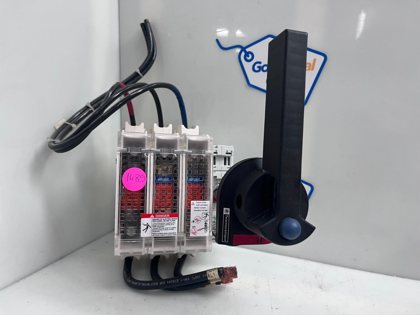 SCHNEIDER ELECTRIC Disconnect Switch + Telemecanique Rotary Operator Handle