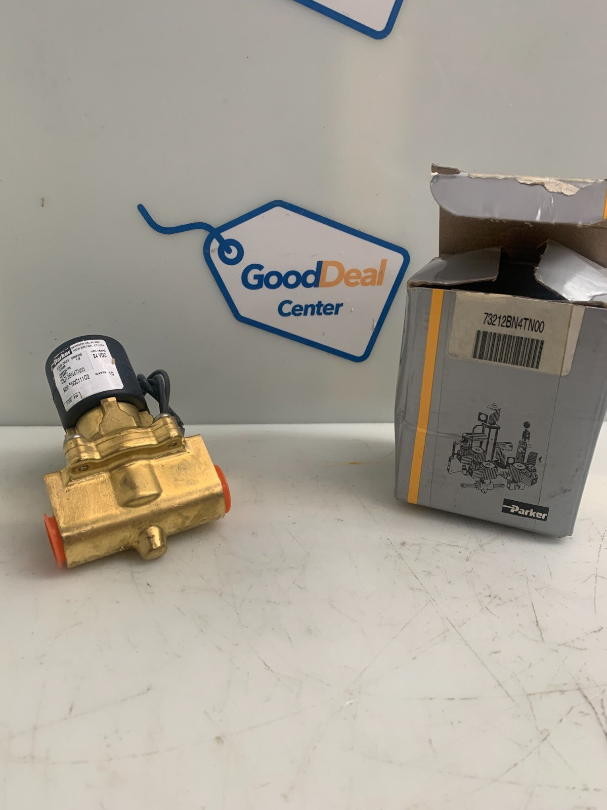 PARKER  8Z-B8LJ-BP  Two Way Ball Valve1