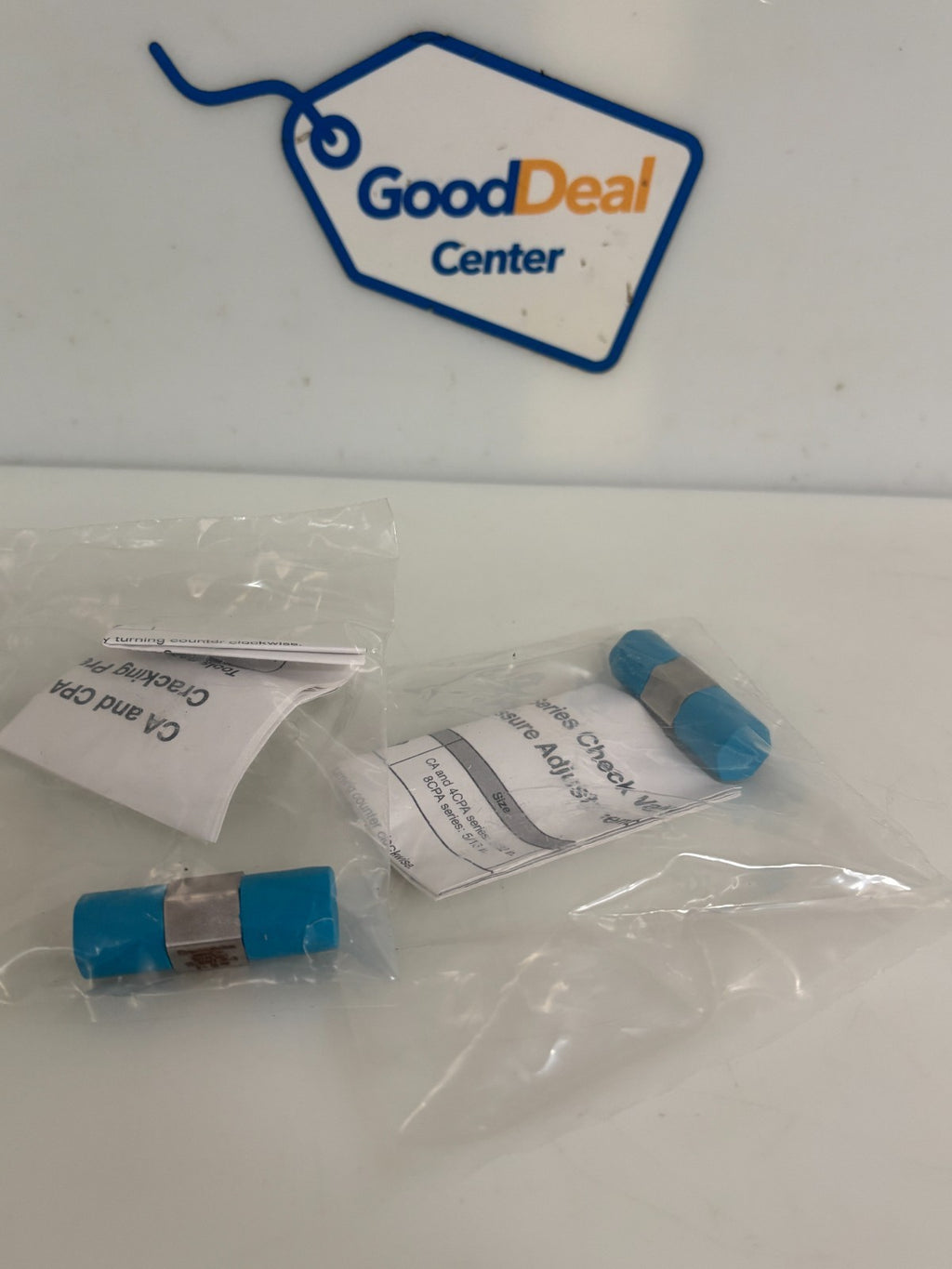 LOT OF 2 SWAGELOK S.STEEL POPPET CHECK VALVE SS-4CPA2-RT-30