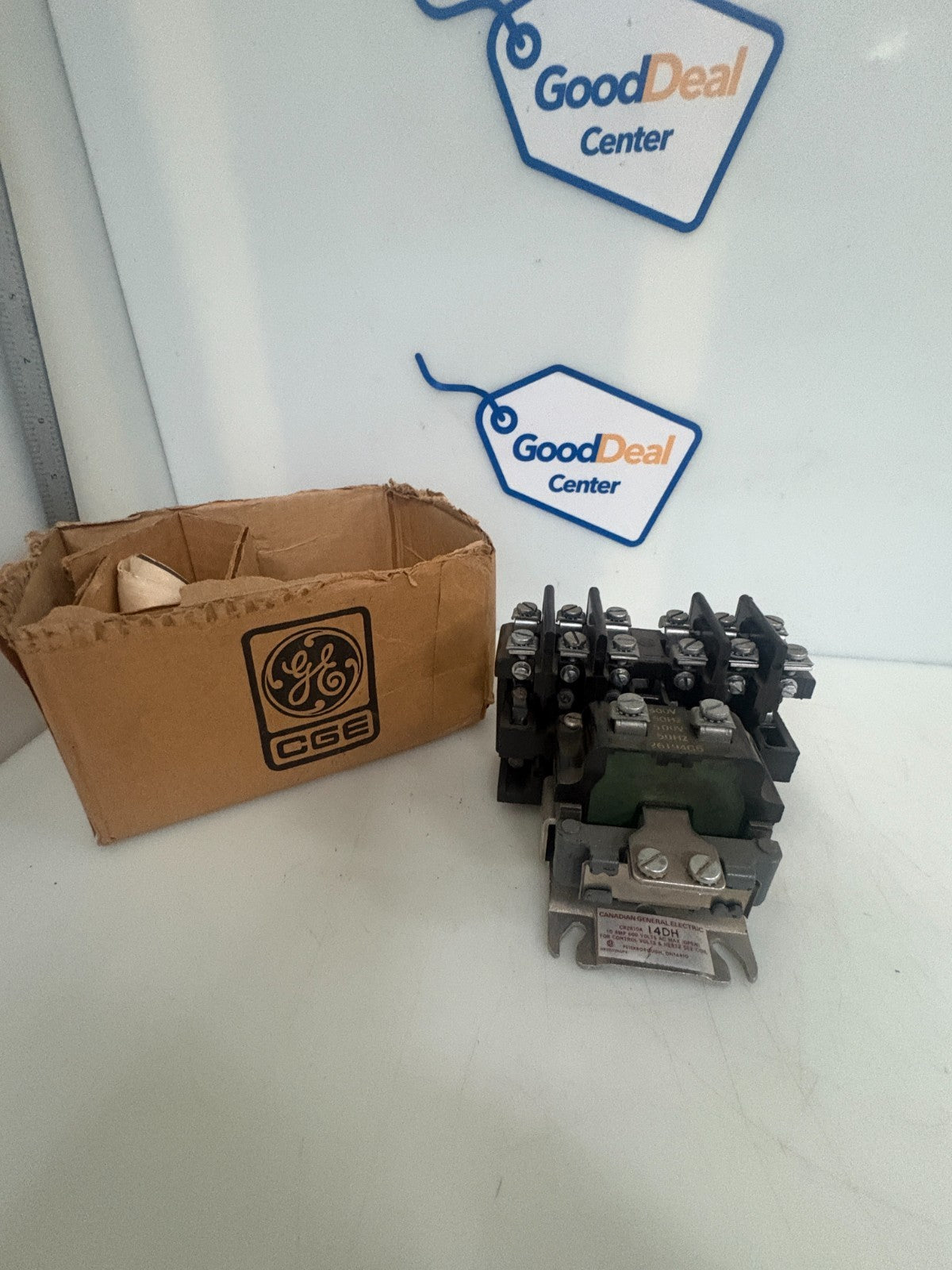 GENERAL ELECTRIC MACHINE TOOL RELAY CR2810A 14DH0