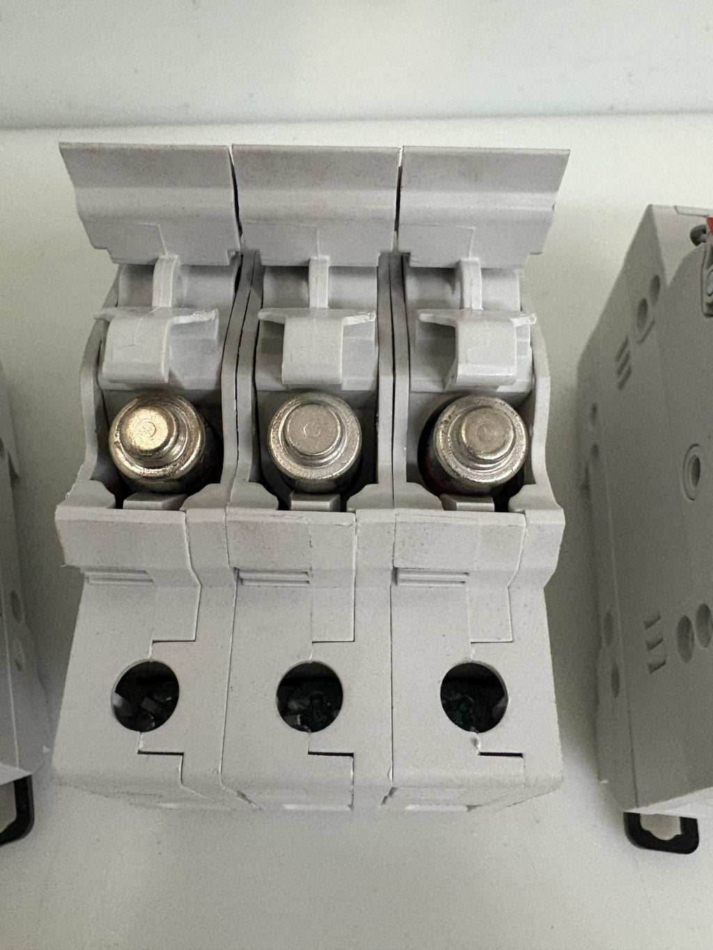 LOT OF 3 ABB FUSE HOLDER W/FUSES E 93/30 CC