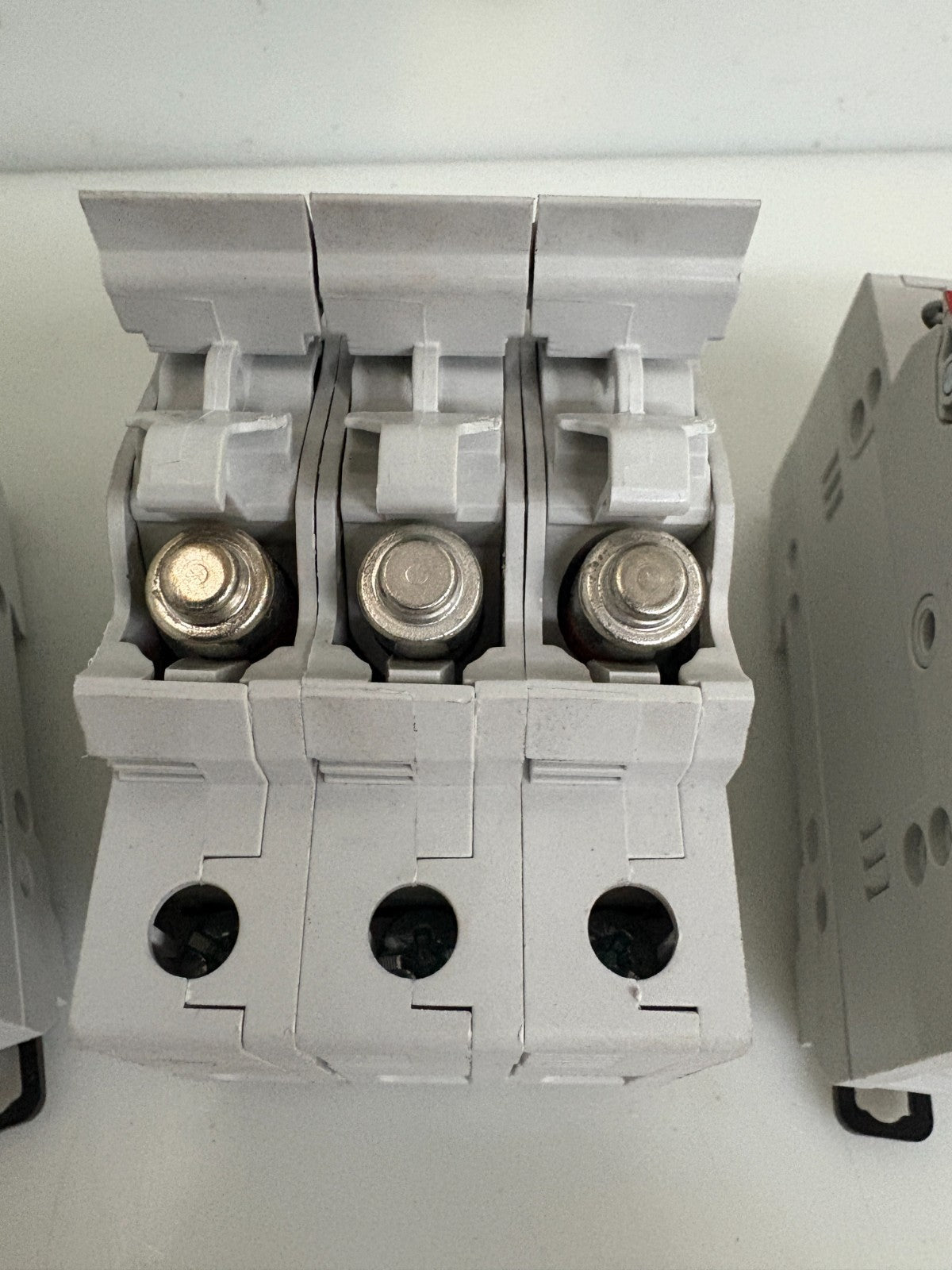 LOT OF 3 ABB FUSE HOLDER W/FUSES E 93/30 CC