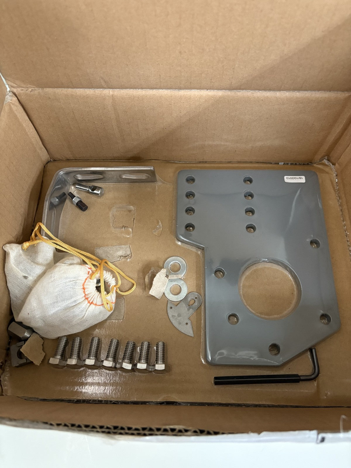 EMERSON FISHER CONTROLS INT. MOUNTING BRACKET KIT MTG-191-89873