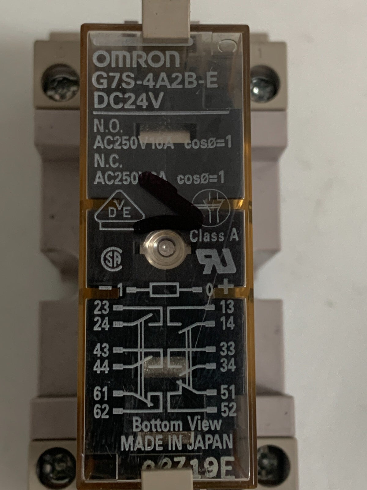 LOT OF 4 OMRON SAFETY RELAY G7S-4AZB-E  DC 24V  W/P7S-14F - END