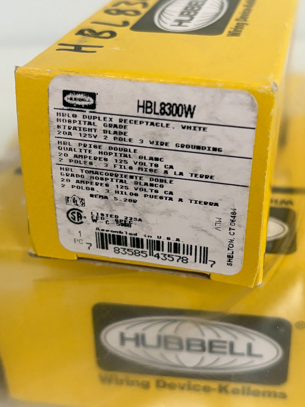 LOT OF 6 HUBBELL DUPLEX RECEPTACLE HBL8300W2