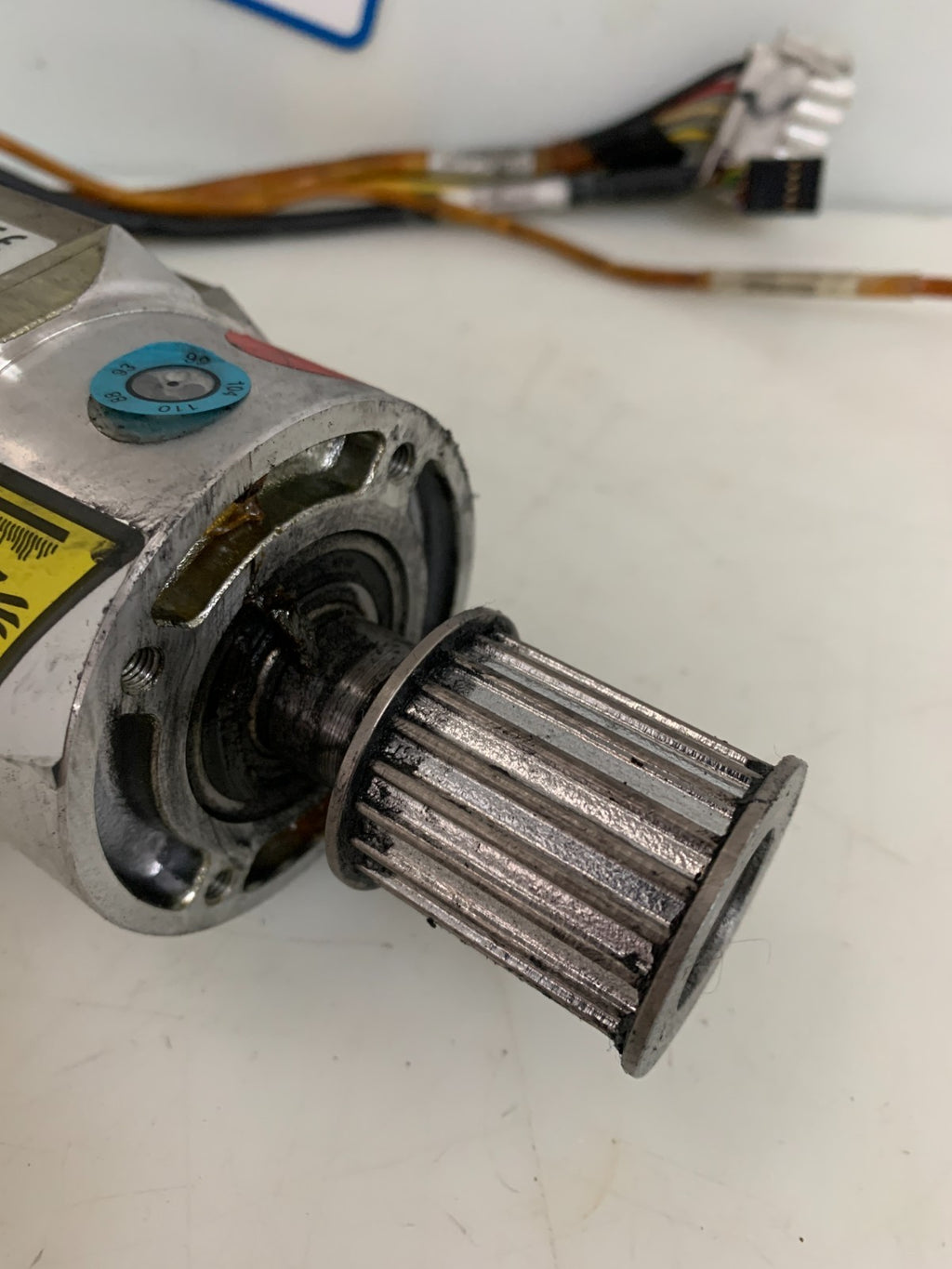 SIEMENS BRUSHLESS SERVO MOTOR PL EA 00334153-03  1FT3035-6AZ99-9-Z S 14