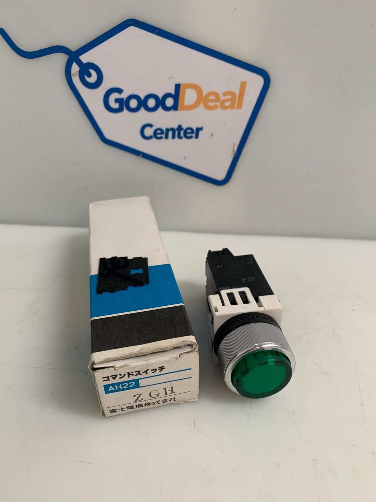 FUGI ELECTRIC GREEN PUSH BUTTON AH22 ZGH