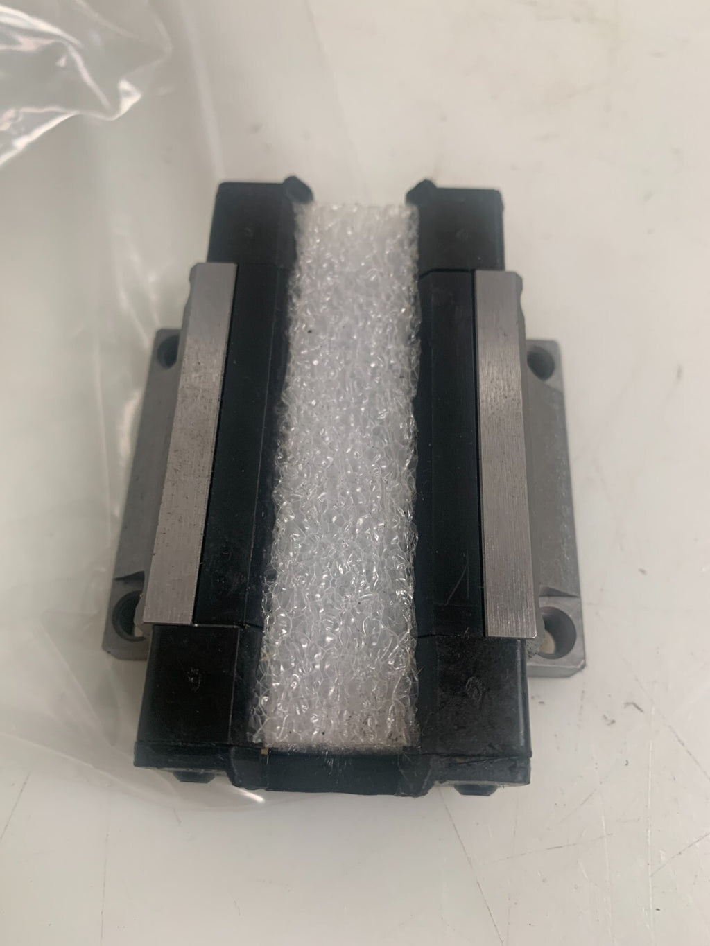 LOT OF 2  ABBA LINEAR BEARING BLOCK BRH20A BAA05020109