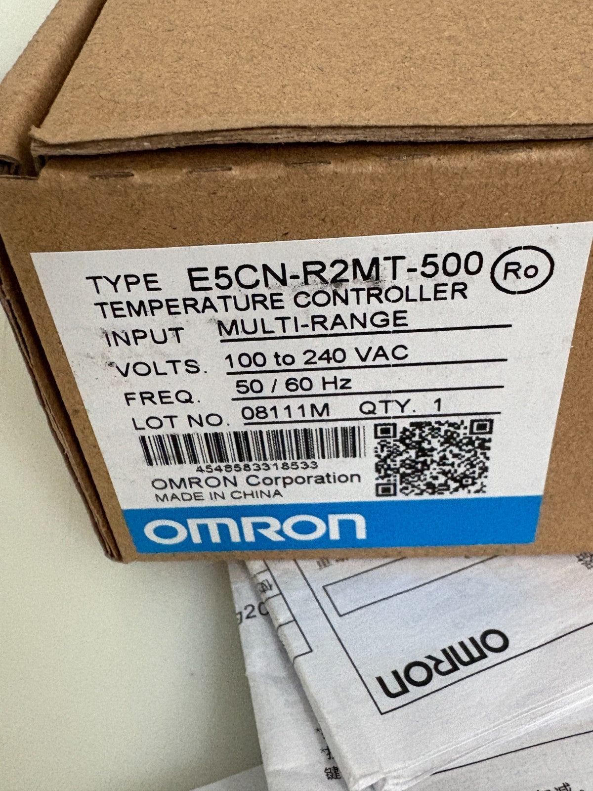 OMRON TEMPERATURE CONTROLLER E5CN-R2MT-500