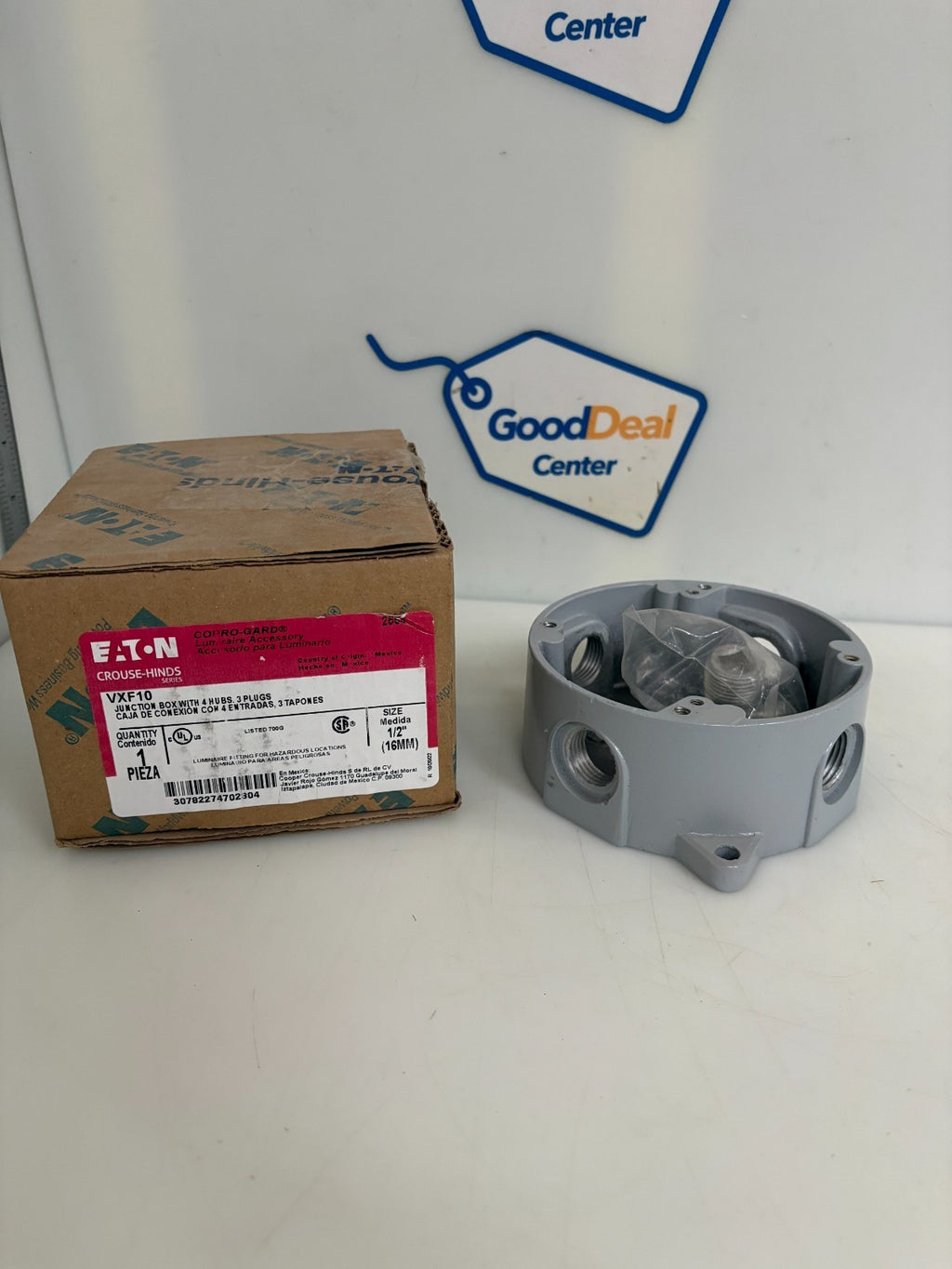 EATON CROUSE HINDS JUNCTION BOX W/4 HUBS 3 PLUGS #VXF100