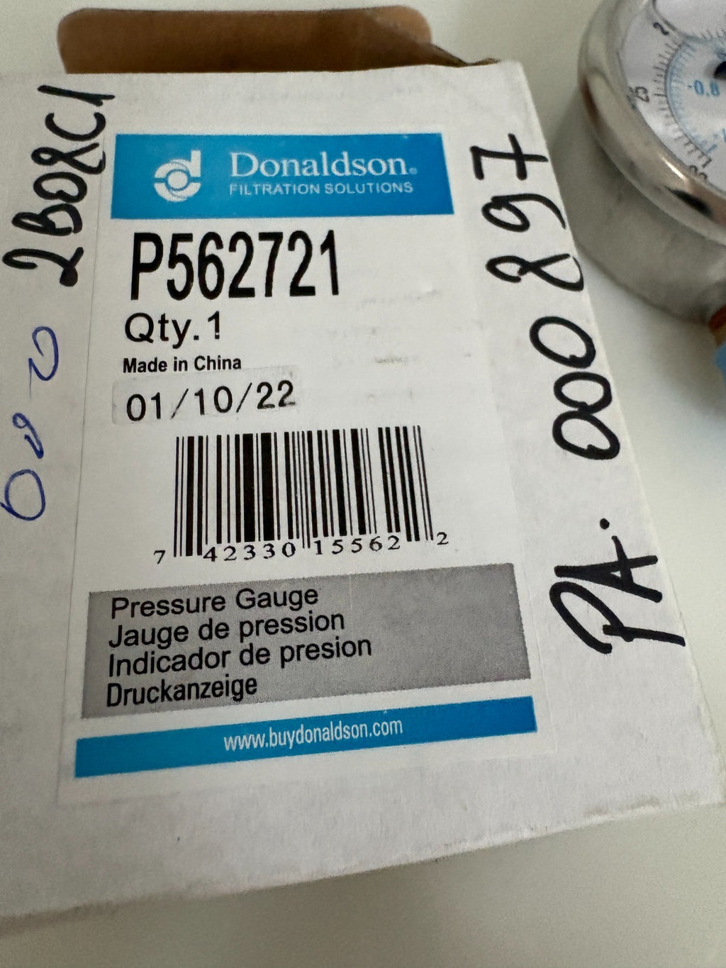 LOT OF 2 DONALDSON PRESSURE GAUGE P562721