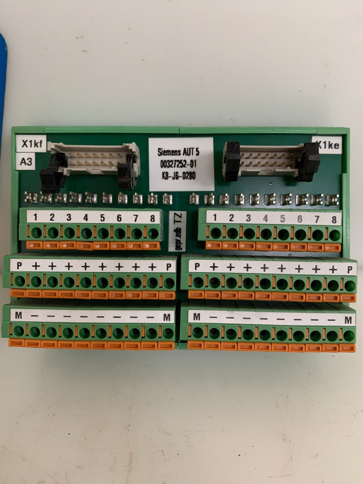 SIEMENS AUT 5 INTERFACE MODULE 00327252-01 PHOENIX CONTACT UMK-SE-11.25-1