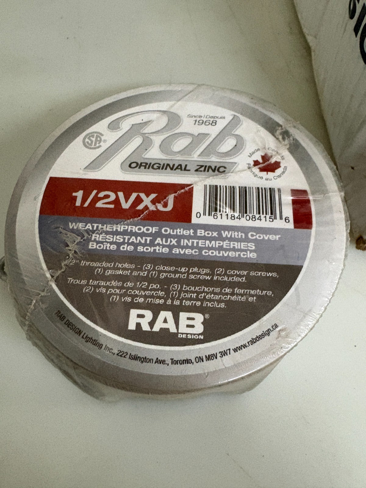 RAB WATERPROOF OUTLET BOX W/COVER 1/2VXJ BOX OF 121