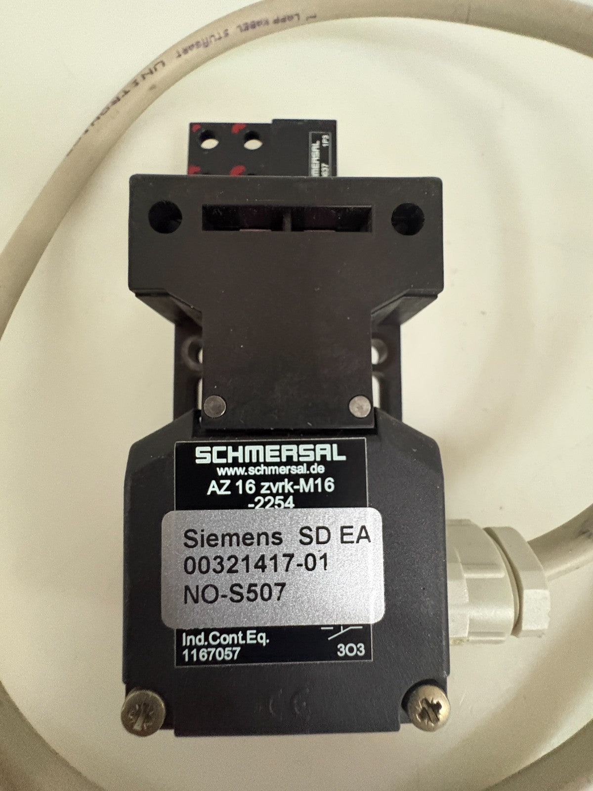 SCHMERSAL SAFETY LOCK AZ16 ZXRK-M16-2254 SIEMENS SD EA 00321417-011