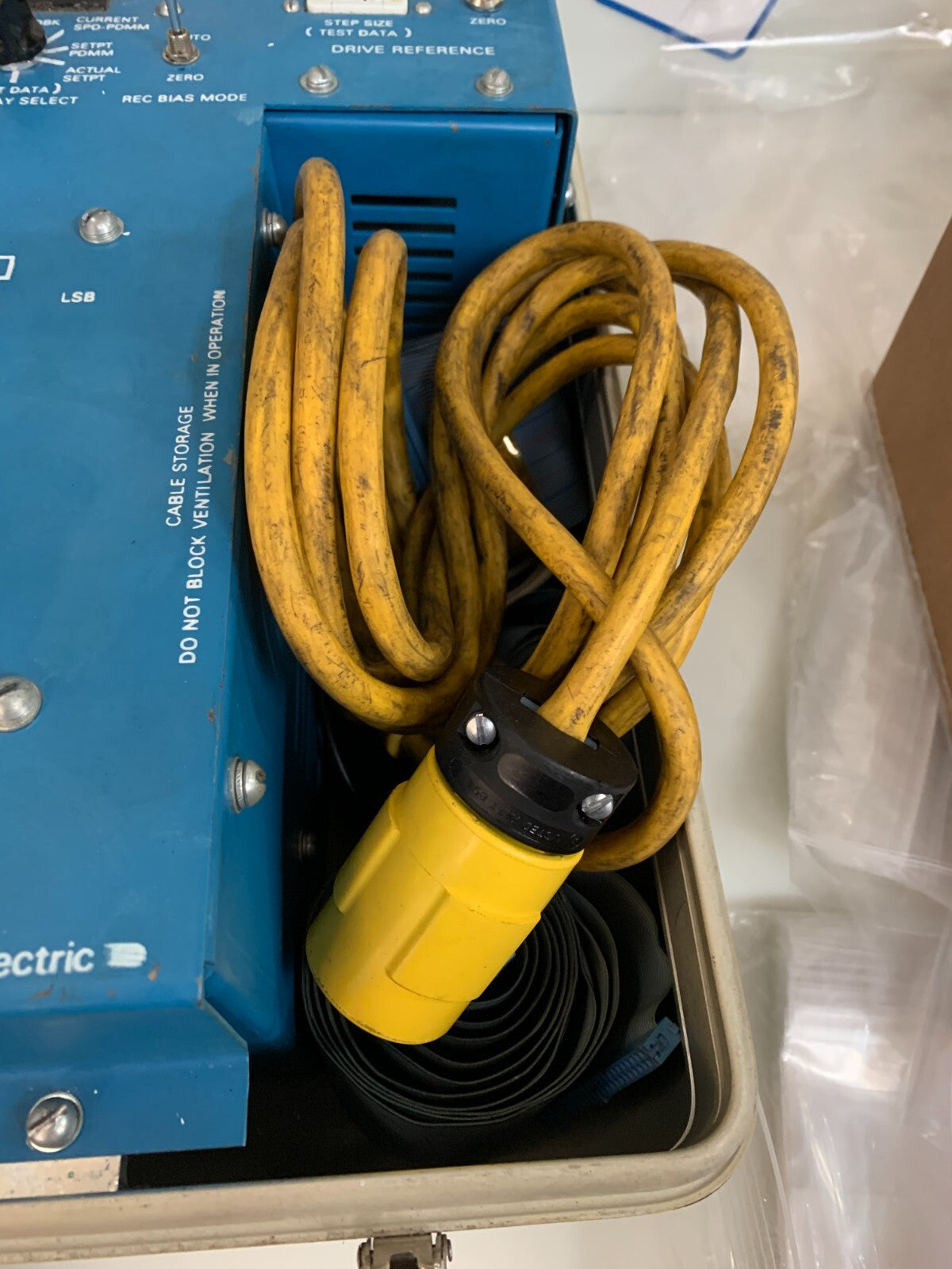 CANADIAN GENERAL ELECTRIC DIGITAL SPEEL CONTROL SYSTEM PORTABLE DRIVE