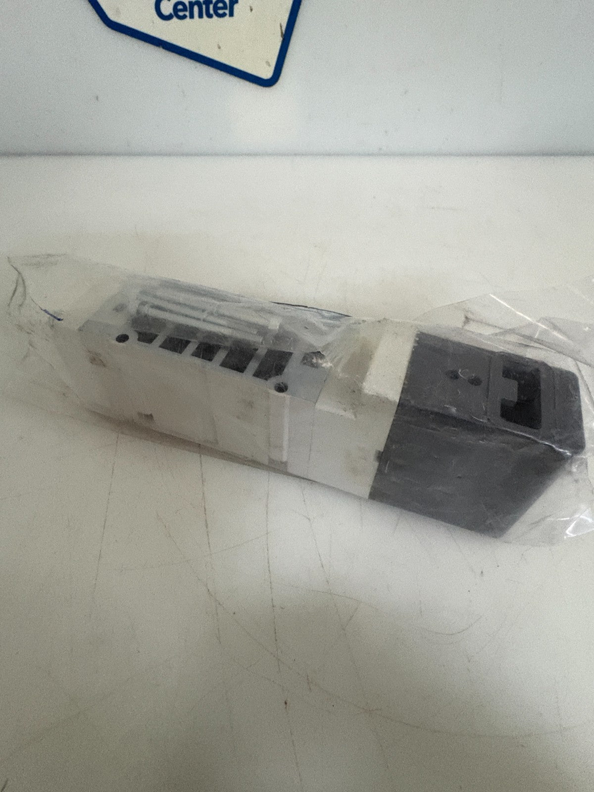 SMC SOLENOID VALVE VQ4101R-512