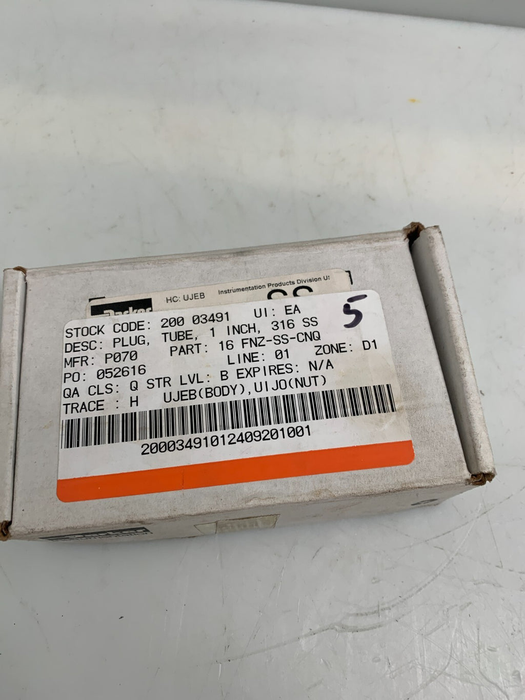 PARKER  FNZ-SS-CNQ  1'' Tube Plug Stainless Steel   (Box of 5)3