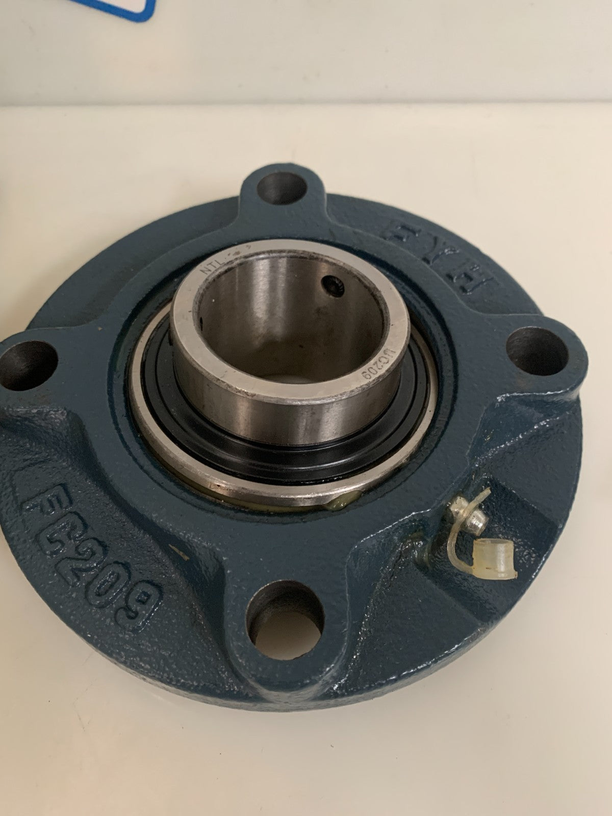FYH BEARING BALL BEARING FLANGE UCFC209-27J