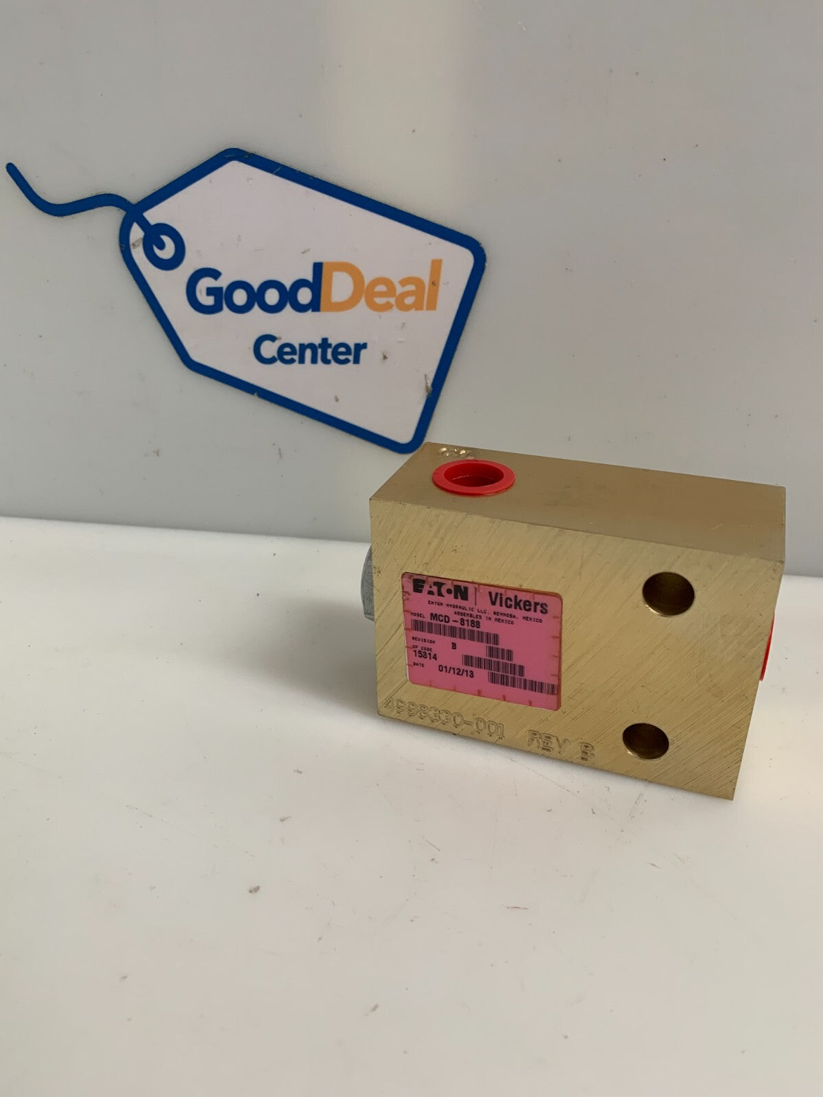 EATON VICKERS PNEUMATIC VALVE MCD-81880