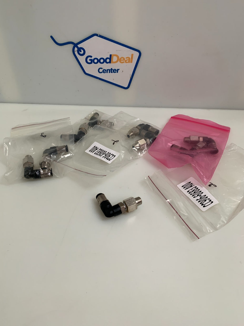 HP  Elbow Pneumatic Fitting  CC906-60683  (Lot of 9)