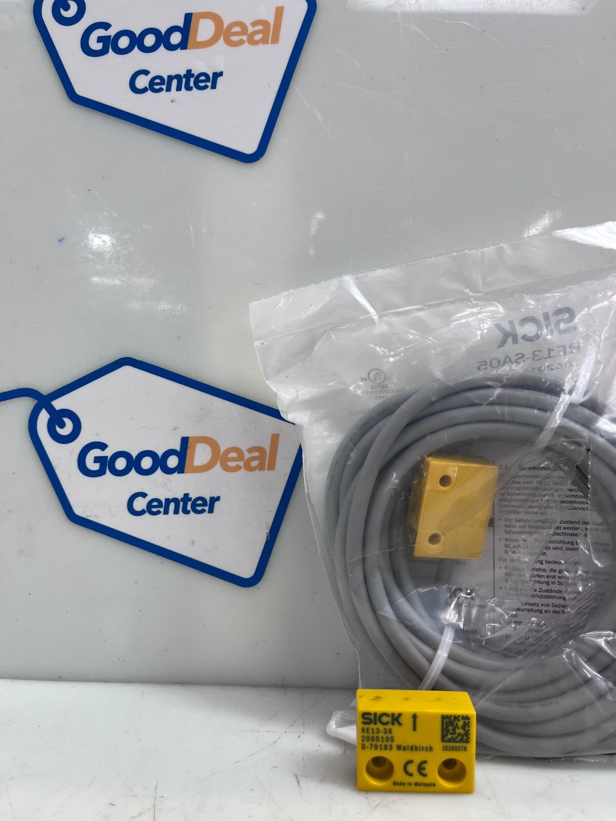 SICK RE13-SA05 Safety Switch 1062011 (New in Bag)