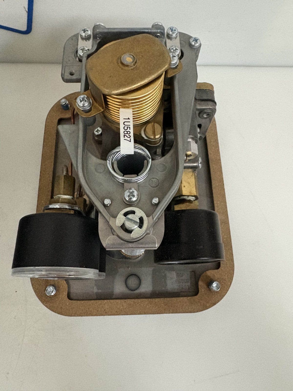 EMERSON FISHER TYPE 3570 POSITIONER 3 TO 15 PSI2