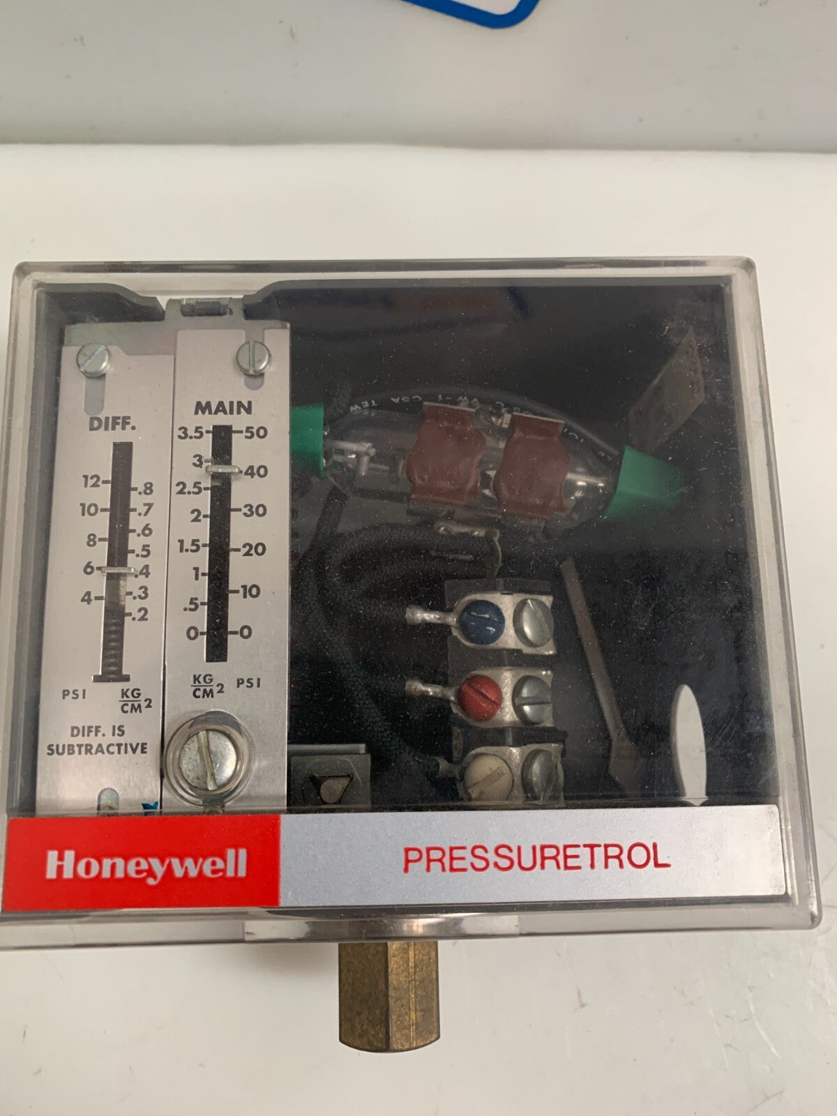 HONEYWELL PRESSURETROL CONTROLLER L604 A 1169