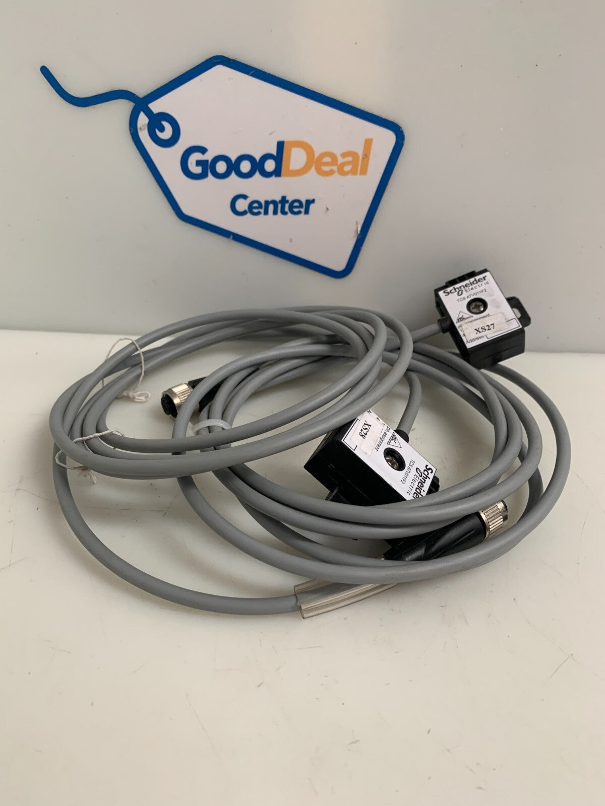 LOT OF 2 SCHNEIDER ELECTRIC TAP OFF TCSATV011 F2