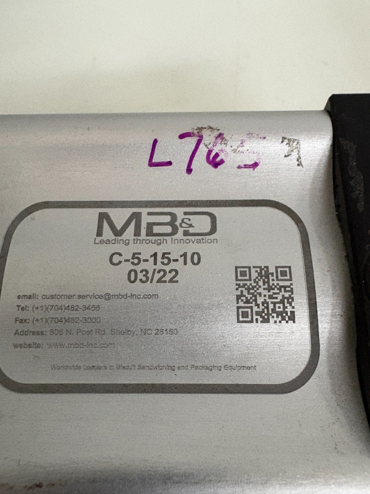 MB & D PNEUMATIC CYLINDER C-5-15-10