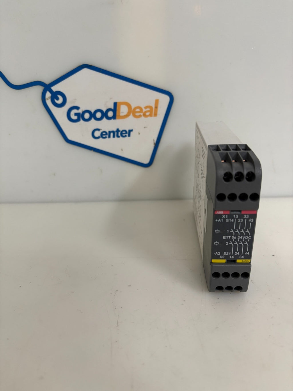 ABB EXPANSION RELAY E1T OS 24VDC 2TLA 010030 R0000