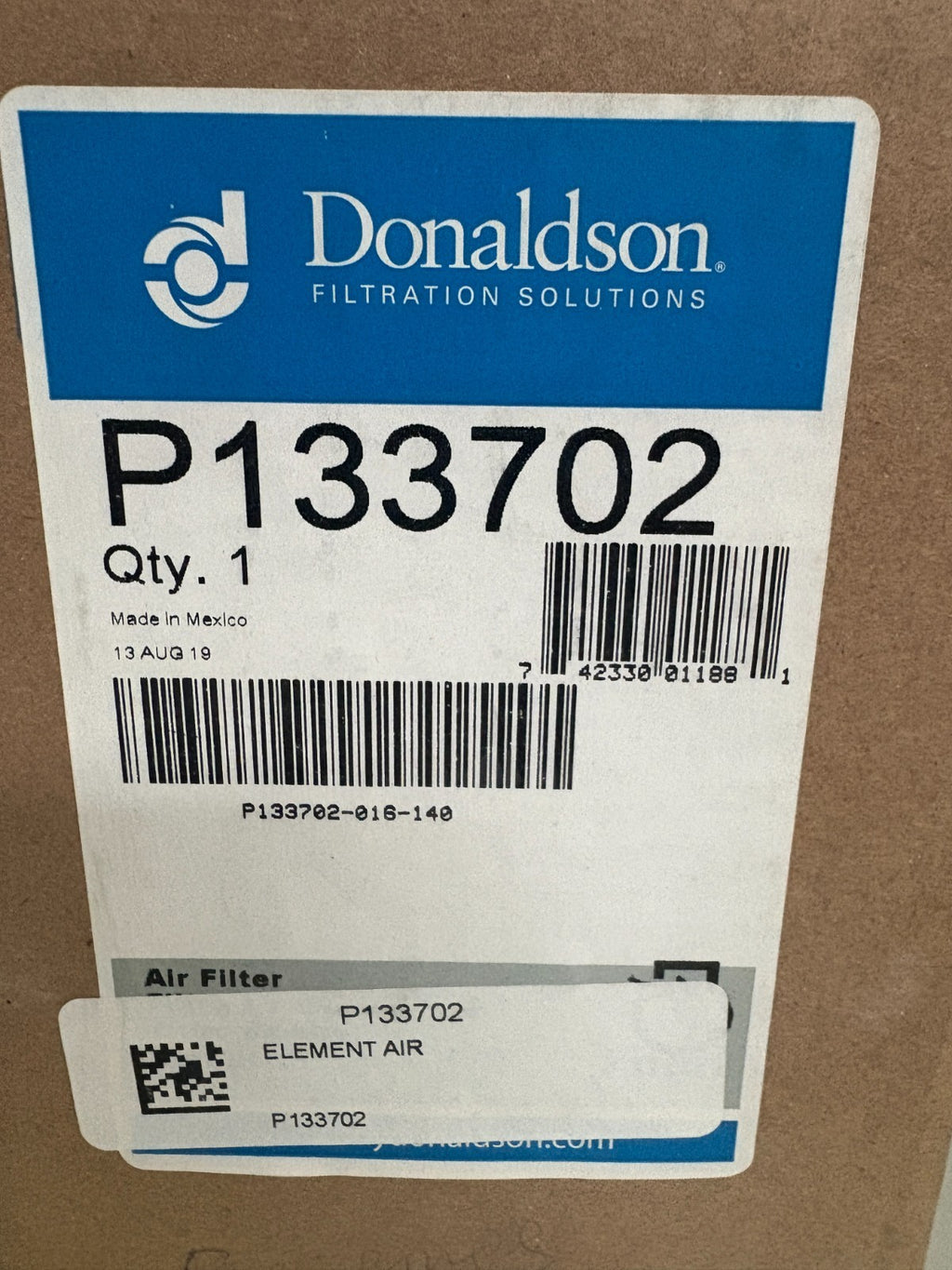 LOT OF 2 DONALDSON AIR FILTER P133702