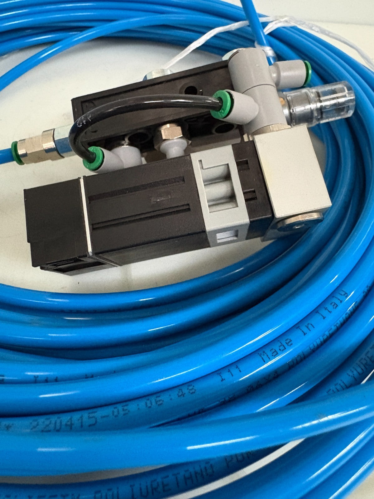 CROUZET PNEUMATIC REGULATOR 81-506-940 W/ILC 2108-A AND HOSE3