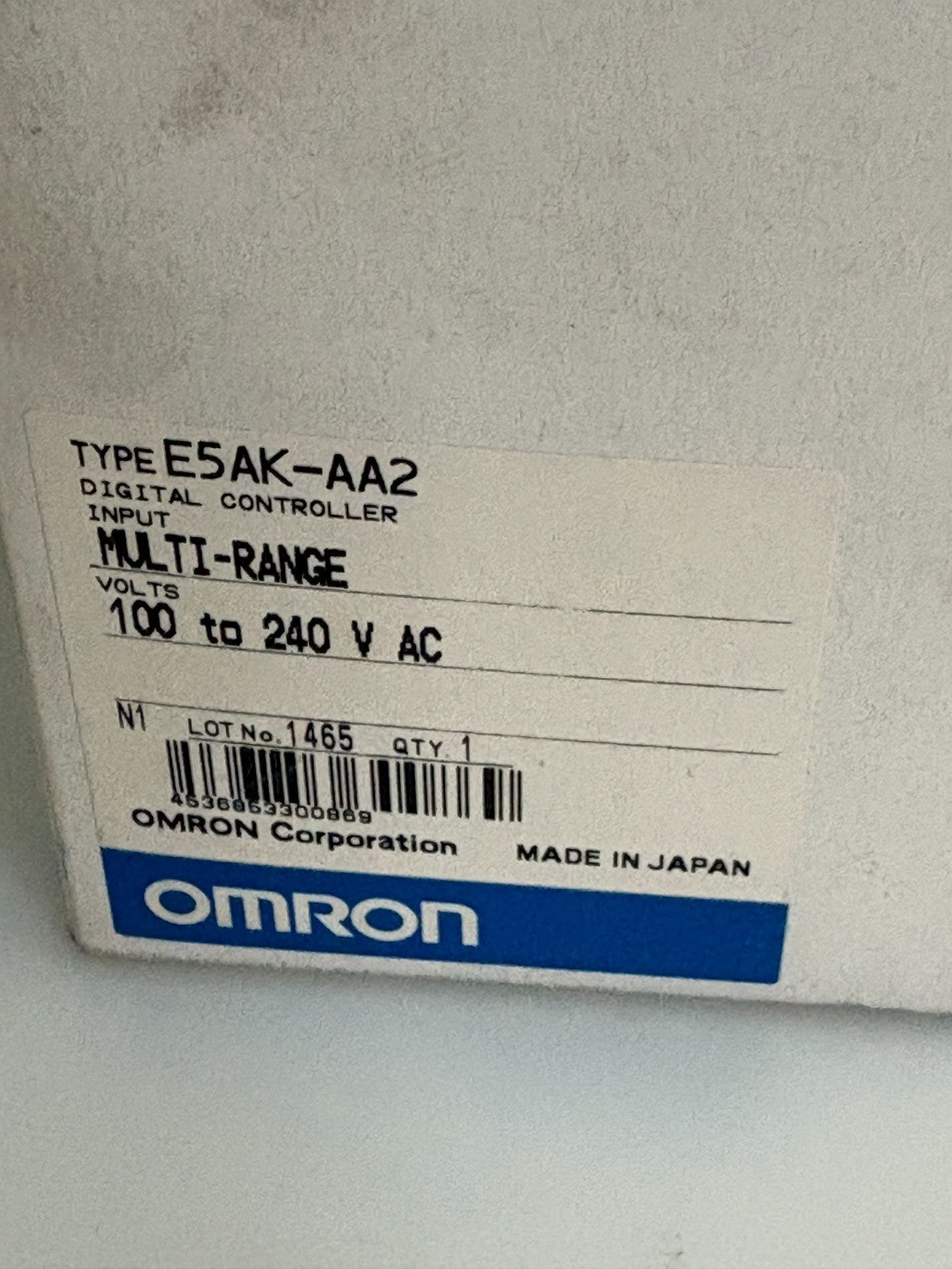 OMRON MULTI RANGE DIGITAL CONTROLLER E5AK-AA2