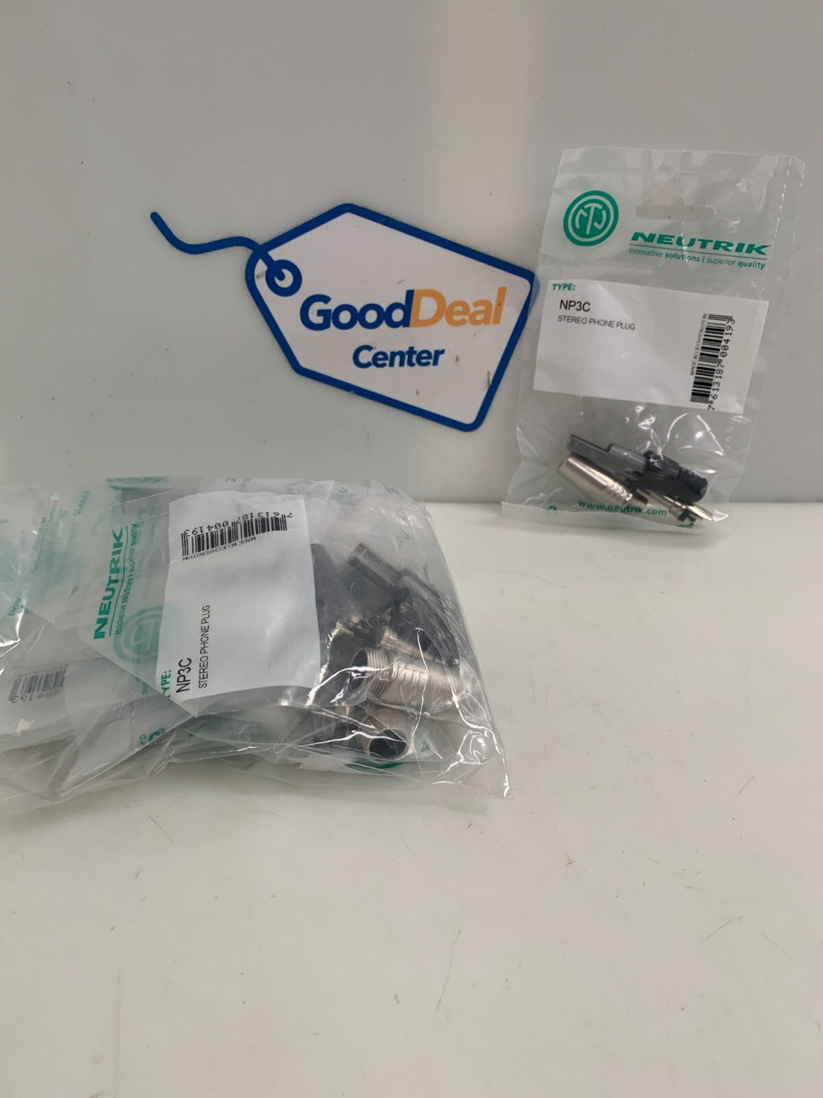 LOT OF 10 NEUTRIK NP3C STEREO PHONE PLUG0