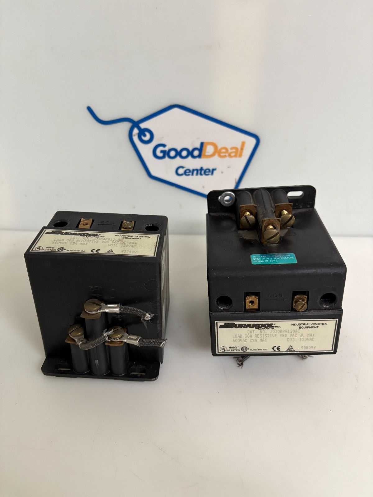 LOT OF 2 DURAKOOL DISPLACEMENT RELAY 3030APS120AC