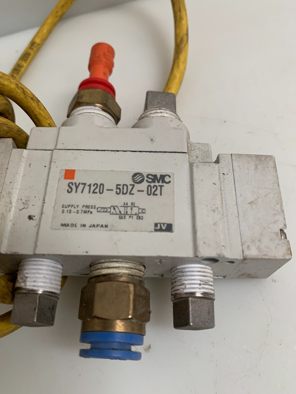 SMC SOLENOID VALVE 24VDC SY7120-5DZ-02T