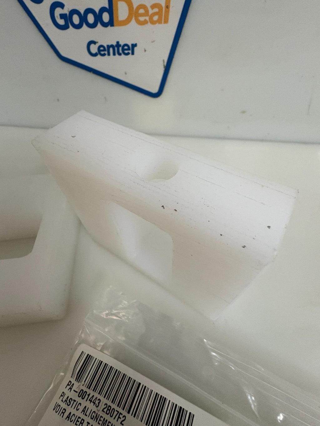 LOT OF 2 PLASTIC ALIGNMENT BLOCK FOR 23K LOADER SDXX-X012