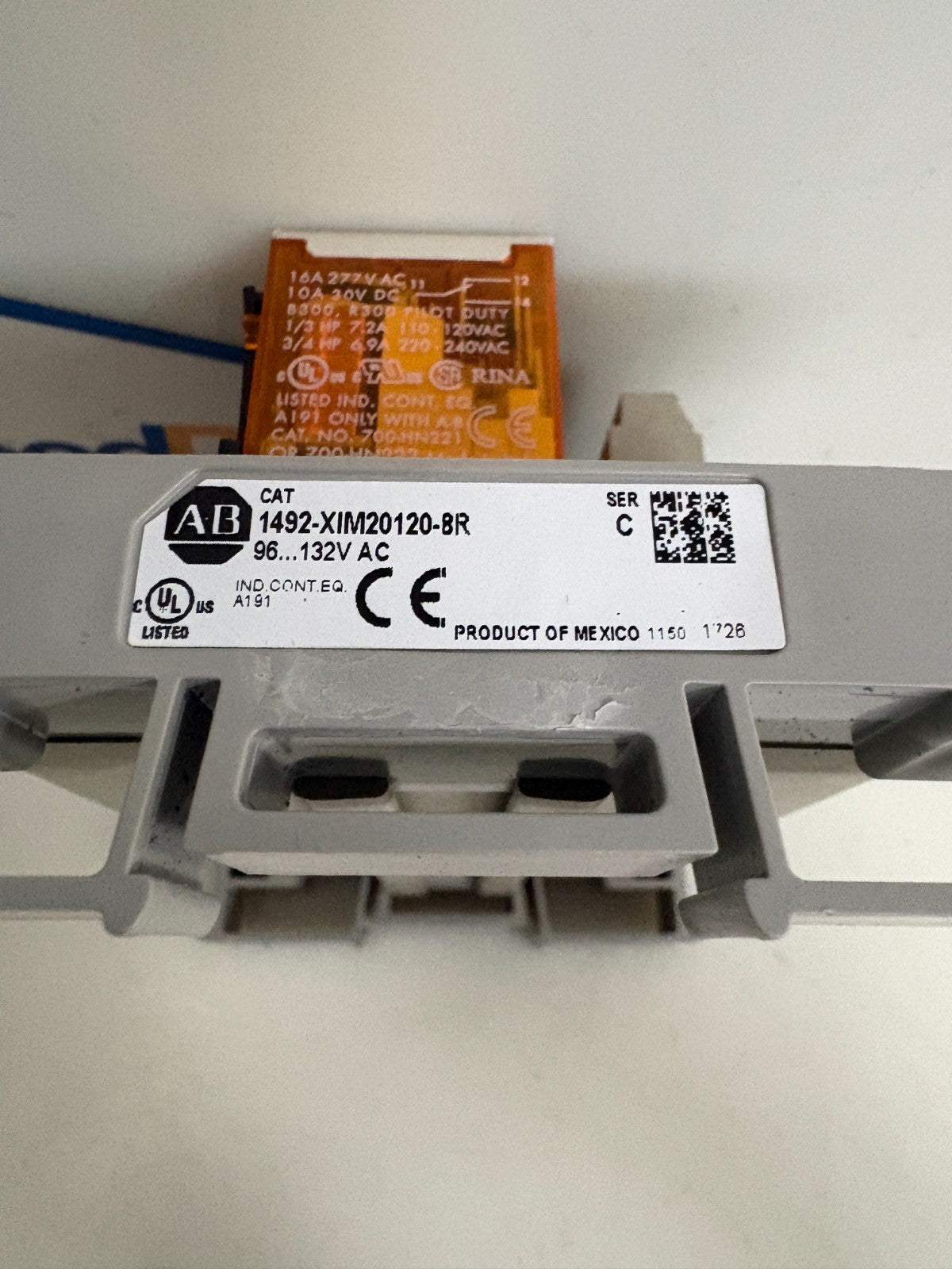 ALLEN BRADLEY RELAY MASTER MODULE 20PIN 1492-X1M20120-8R